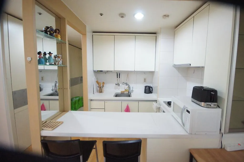 Enjoy Budget Apartment In Gangnam 2 Seoul