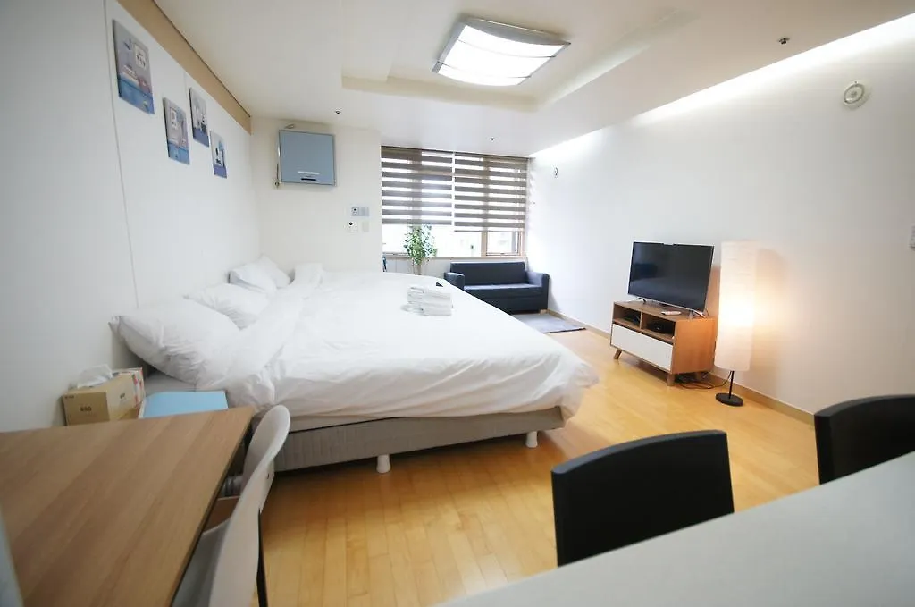 Enjoy Budget Apartment In Gangnam 2 Seoul